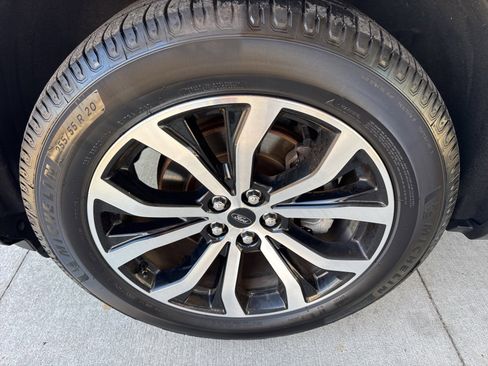 Certified 2020 Ford Explorer ST w/ Premium Technology Package image 18