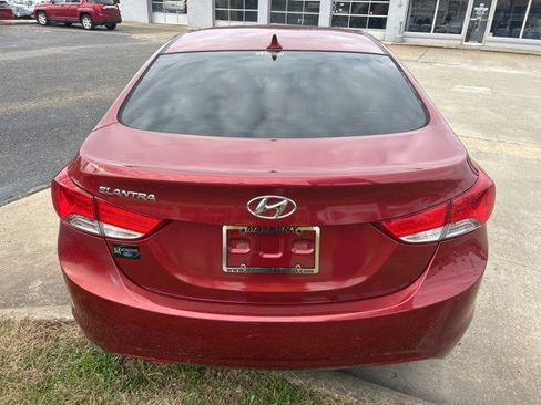 Used 2013 Hyundai Elantra GLS w/ Preferred Pkg image 6