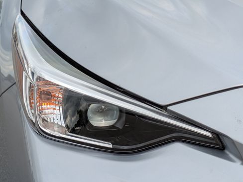 Certified 2025 Subaru Impreza 2.0i image 10