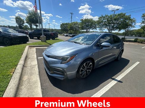 Used 2020 Toyota Corolla XSE FWD image 11