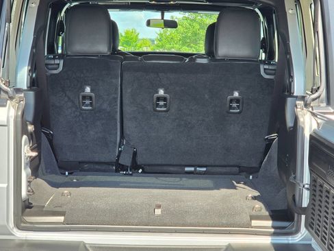 Used 2023 Jeep Wrangler Unlimited Sport AWD/4WD image 33