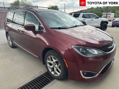 Used 2017 Chrysler Pacifica Touring-L w/ Tire & Wheel Group