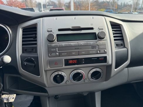 Used 2011 Toyota Tacoma 4x4 Double Cab image 12