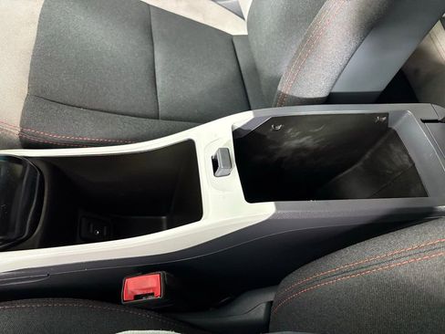 Used 2021 Chevrolet Bolt LT image 36