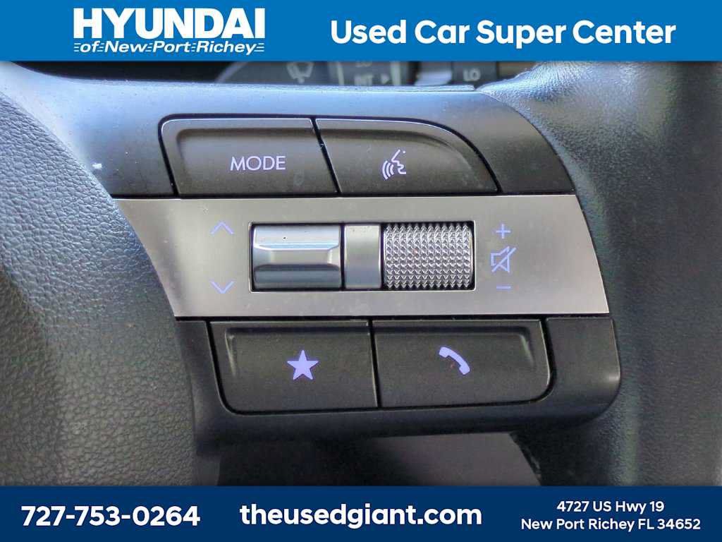 Certified 2024 Hyundai Kona SEL FWD image 27