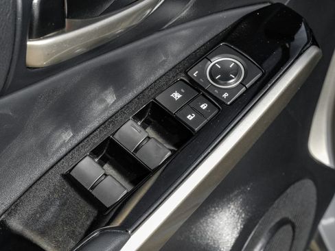 Used 2017 Lexus IS 200t RWD image 48
