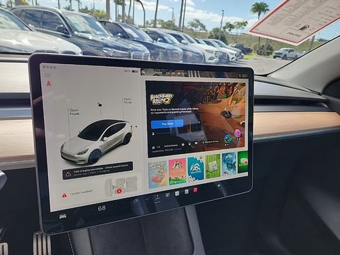 Used 2021 Tesla Model Y Performance image 33