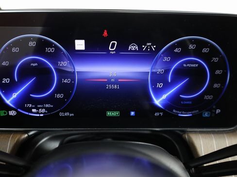 Used 2023 Mercedes-Benz EQE 500 4MATIC SUV w/ Pinnacle Trim Package image 16