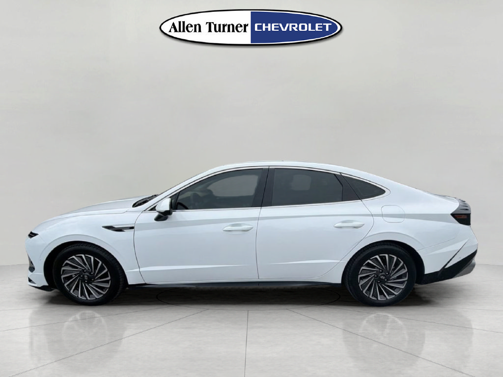 Used 2025 Hyundai Sonata Limited FWD image 6
