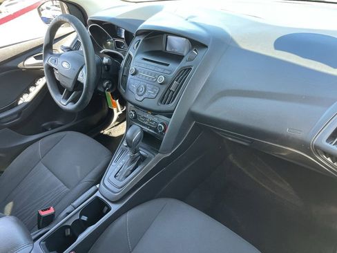 Used 2017 Ford Focus SE image 13