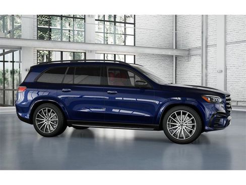 New 2026 Mercedes-Benz GLS 580 4MATIC image 14