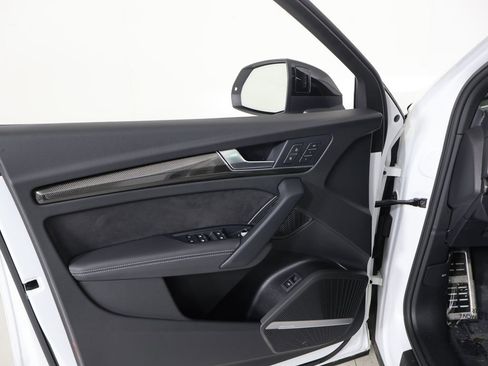 Used 2024 Audi SQ5 Premium Plus w/ Premium Plus Package image 23