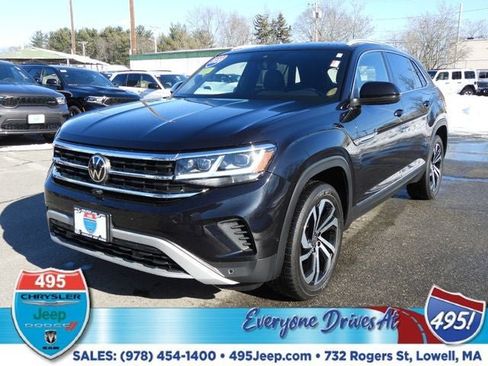 Used 2020 Volkswagen Atlas Cross Sport SEL Premium image 1