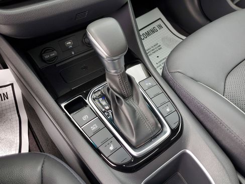 Used 2020 Hyundai Ioniq Limited image 31