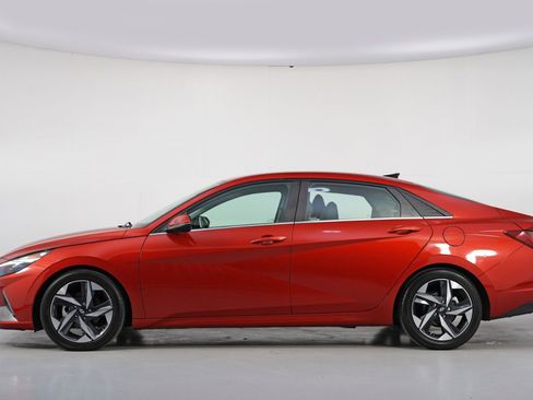 Used 2021 Hyundai Elantra Limited w/ Cargo Package image 8