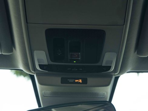Used 2025 Honda Accord SE image 36