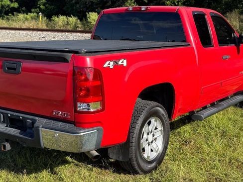 Used 2008 GMC Sierra 1500 SLE w/ Max Trailering Pack AWD/4WD image 5