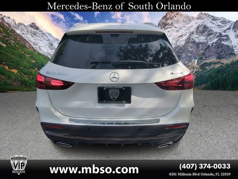 Used 2024 Mercedes-Benz GLA 250 4MATIC image 8