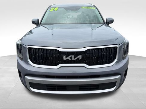 Certified 2024 Kia Telluride EX w/ EX Captain's Chair Package FWD image 2