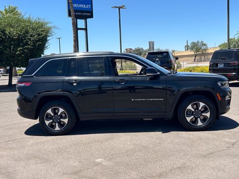 Used 2024 Jeep Grand Cherokee Limited 4xe AWD/4WD image 6