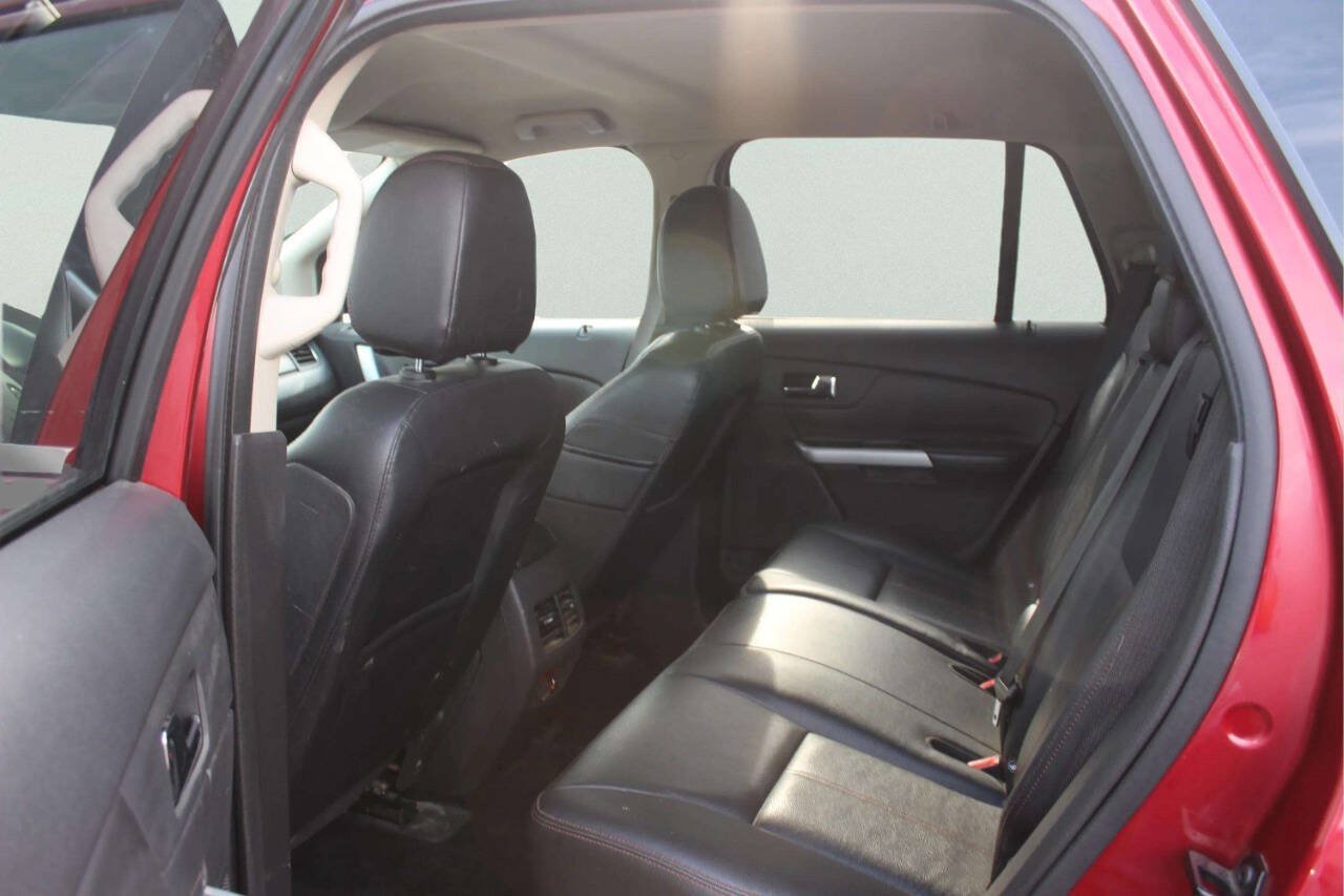 Used 2014 Ford Edge Limited w/ Driver Entry Package AWD/4WD image 7
