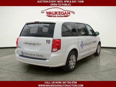 Used 2017 Dodge Grand Caravan SE w/ Power Window Group FWD image 3