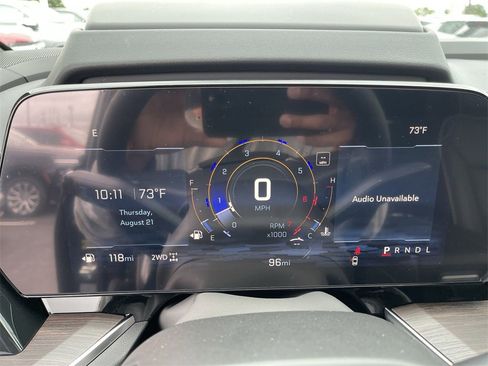 New 2025 Chevrolet Suburban Premier image 15