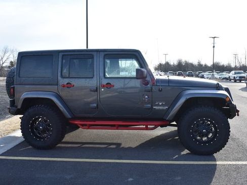 Used 2017 Jeep Wrangler Unlimited Sahara w/ Max Tow Package image 2