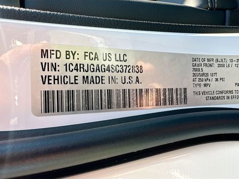 New 2025 Jeep Grand Cherokee Laredo image 41