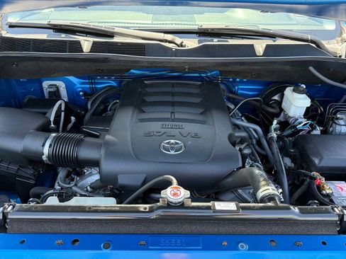 Used 2018 Toyota Tundra SR5 w/ SR5 Upgrade Package RWD image 33