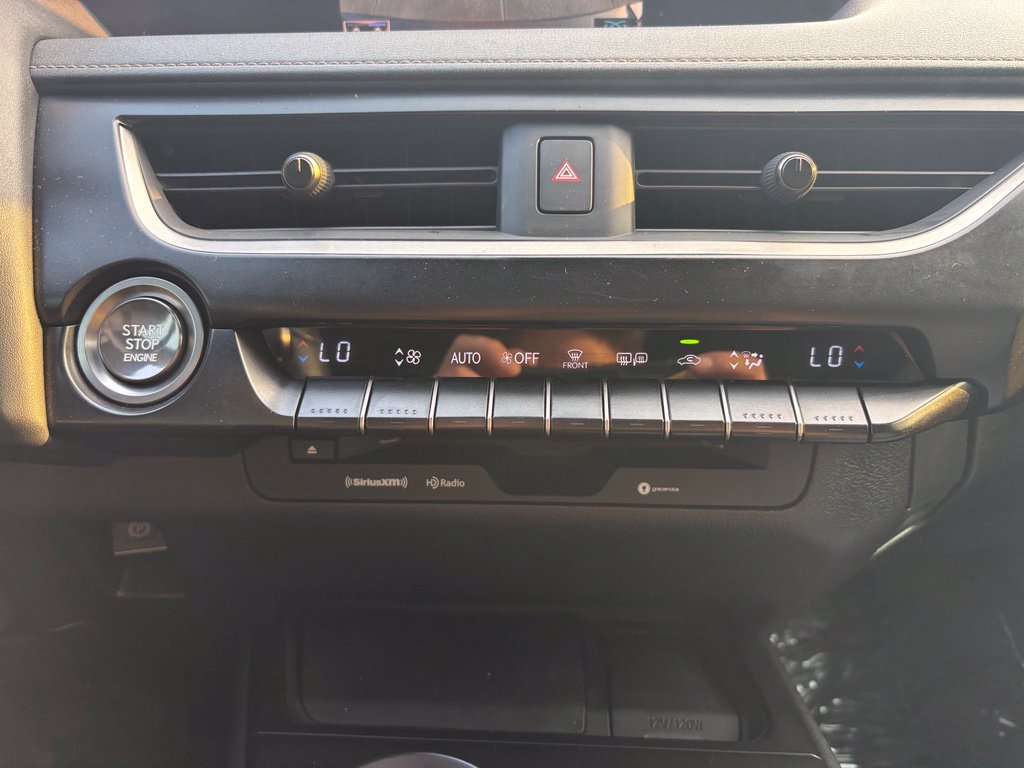 Used 2019 Lexus UX 200 w/ Accessory Package FWD image 21