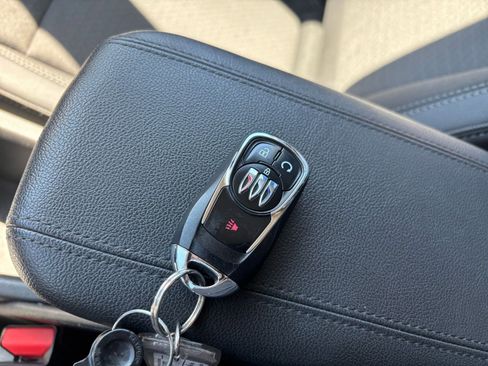 Used 2025 Buick Encore GX Preferred FWD image 22