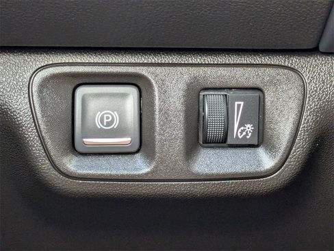 Certified 2023 GMC Acadia SLT w/ Preferred Package image 42