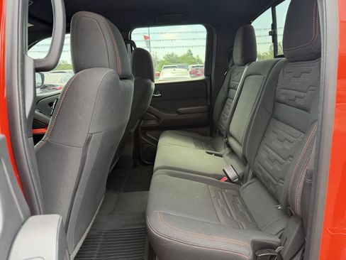 Used 2025 Nissan Frontier PRO-4X w/ Interior Protection Package AWD/4WD image 17