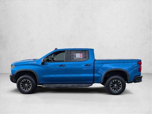 Used 2022 Chevrolet Silverado 1500 ZR2 w/ Technology Package image 8