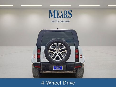 Used 2024 Land Rover Defender 110 X-Dynamic SE image 5