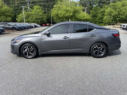 Used 2025 Nissan Sentra SV FWD image 2