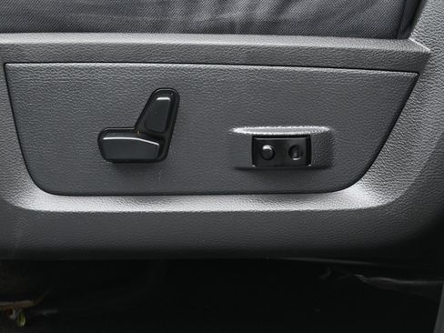 Used 2009 Dodge Ram 1500 Truck SLT w/ Lone Star Regional Pkg image 10