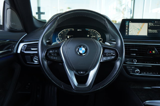 Used 2020 BMW 530e w/ Convenience Package RWD image 15