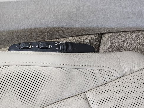 Used 2016 Mercedes-Benz E 400 Cabriolet image 17