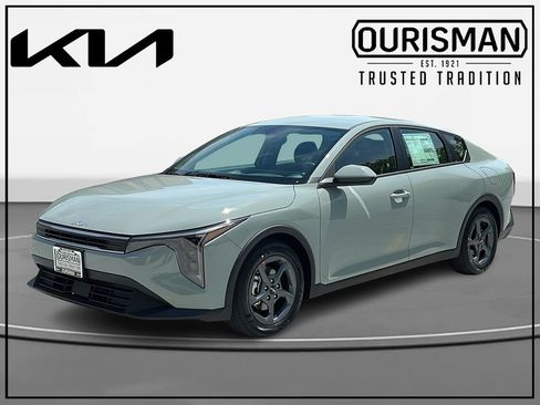 New 2026 Kia K4 FWD image 2
