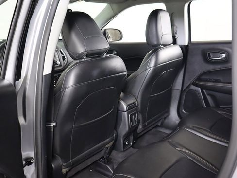 Used 2018 Jeep Compass Latitude AWD/4WD image 23