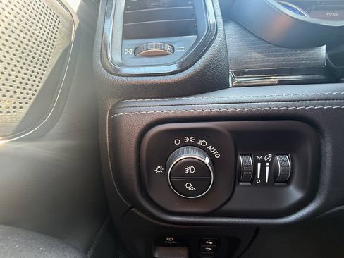 Used 2022 RAM 1500 Limited w/ Night Edition AWD/4WD image 19