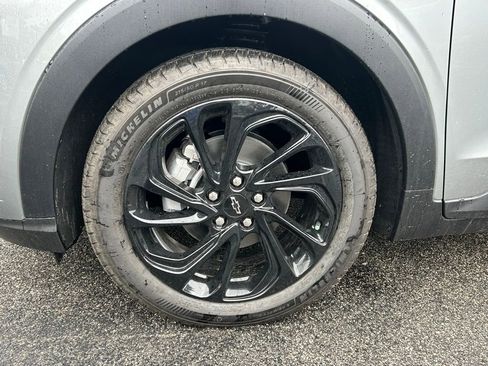 New 2027 Chevrolet Bolt RS w/ Technology Package FWD image 10