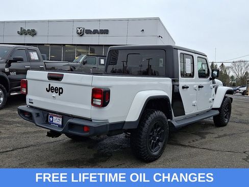 Used 2022 Jeep Gladiator Sport AWD/4WD image 10