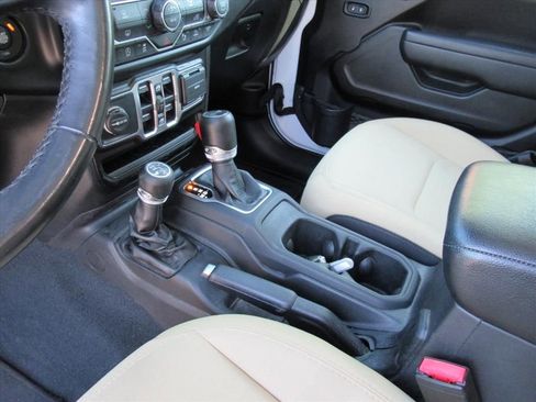 Certified 2022 Jeep Wrangler Unlimited Sport AWD/4WD image 16
