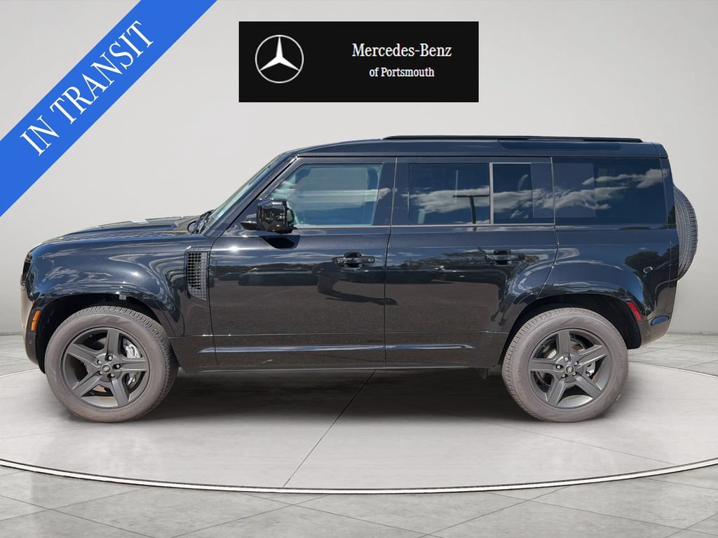 Used 2025 Land Rover Defender 110 X-Dynamic SE AWD/4WD image 2