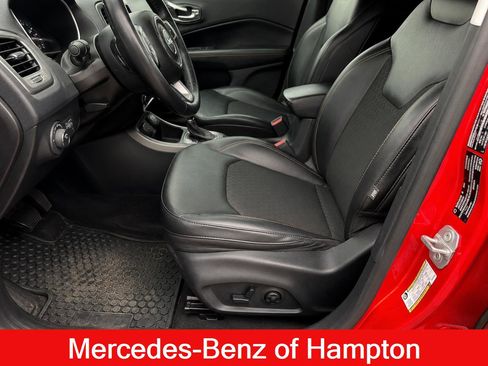 Used 2018 Jeep Compass Latitude w/ Popular Equipment Group FWD image 14