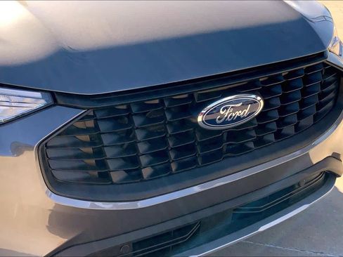 Used 2025 Ford Escape Active image 28