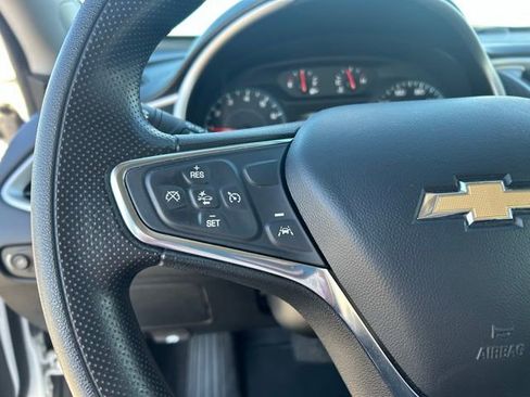 Used 2024 Chevrolet Malibu LT image 13